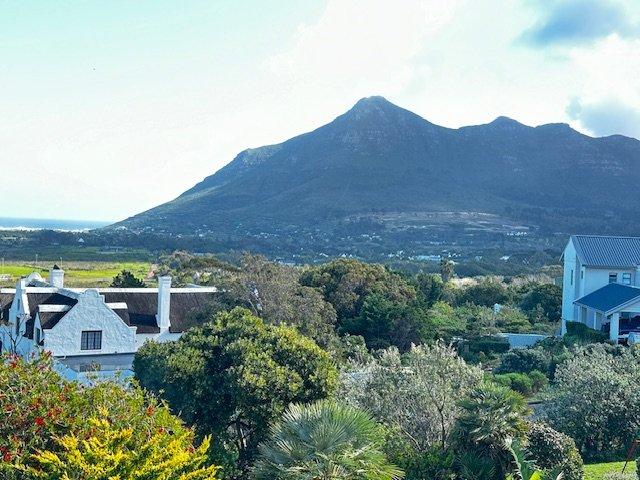 7 Bedroom Property for Sale in Crofters Valley Western Cape